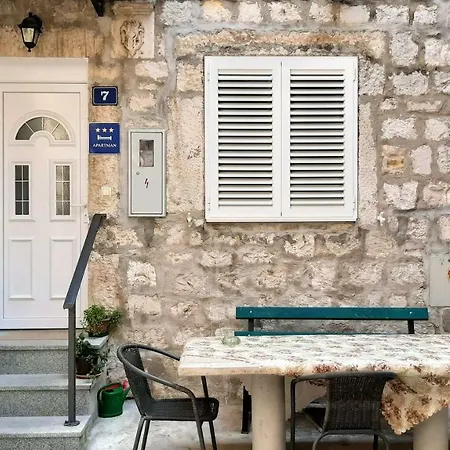 Mario Apartment Omis